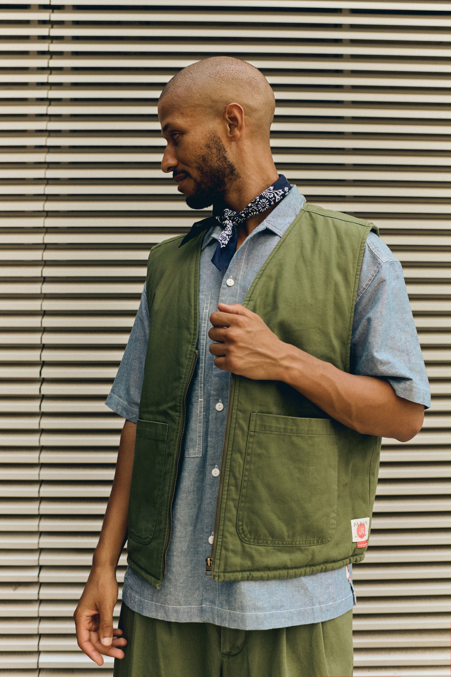 VESTE SANS MANCHE ISHIRO KAKI